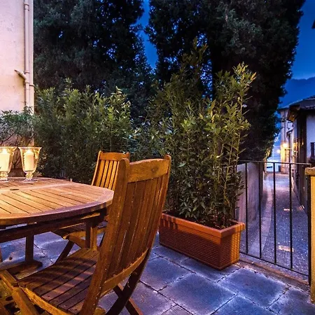 아파트 Town House