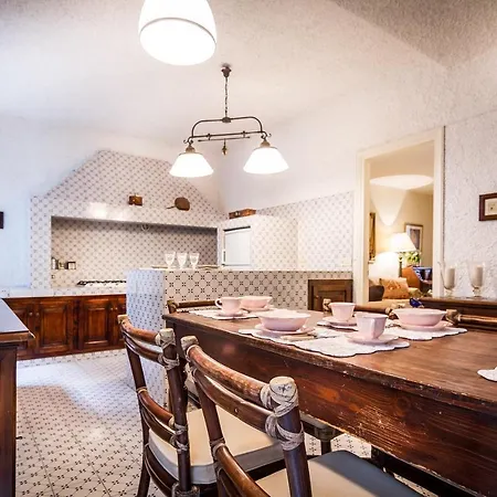 Apartment Town House